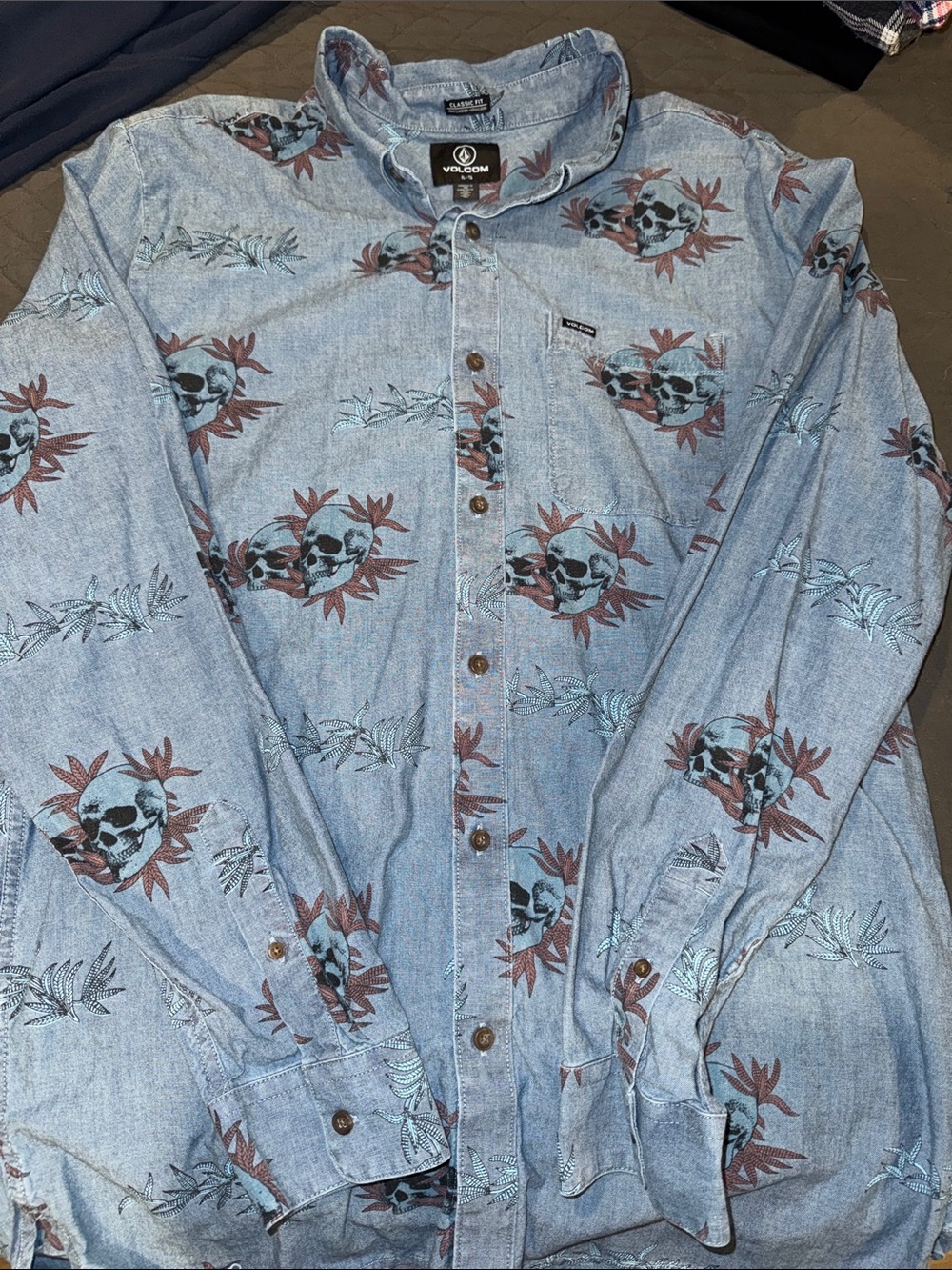 Volcom Light Blue Skull Print Button-Up Shirt